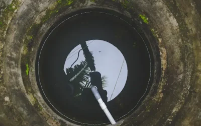 Limpeza de caixa de esgoto na Zona Norte RJ: benefícios para condomínios e estabelecimentos comerciais